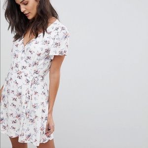 Abercrombie & Fitch Floral Mini Dress - White and Pink #112